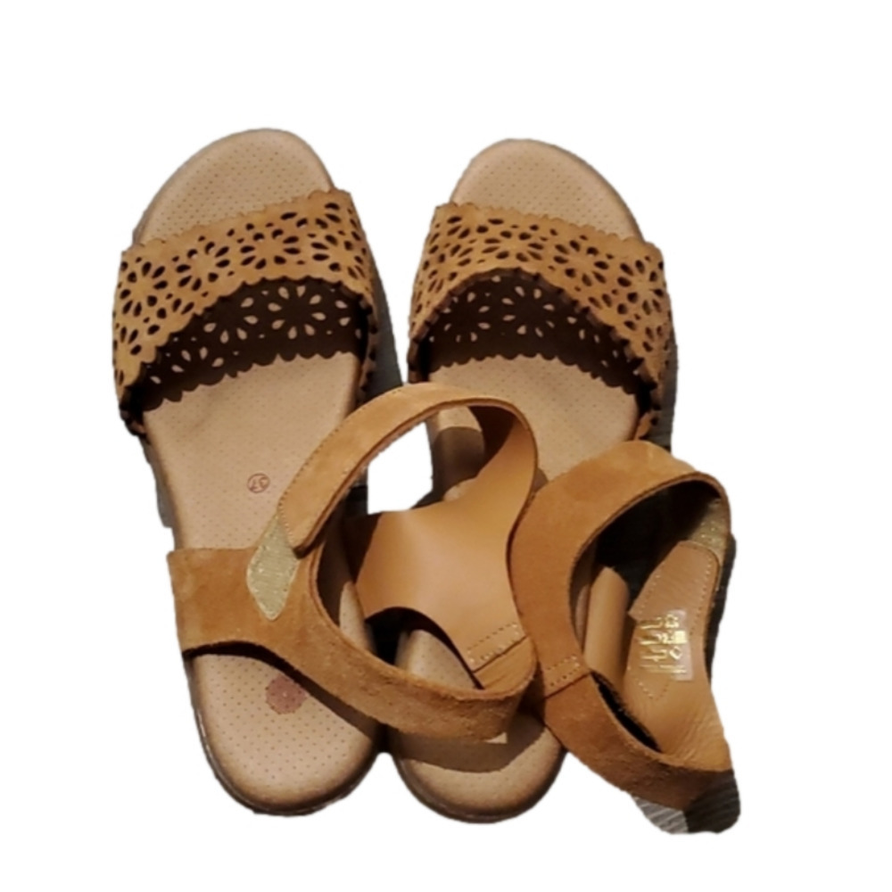 𝅺ERIC Michael Portugal low heels EUC women's 37